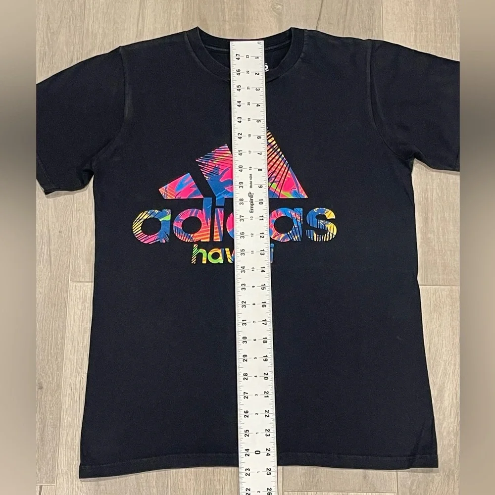 Adidas Hawaii Black T shirt Short Sleeve Size S 100% cotton